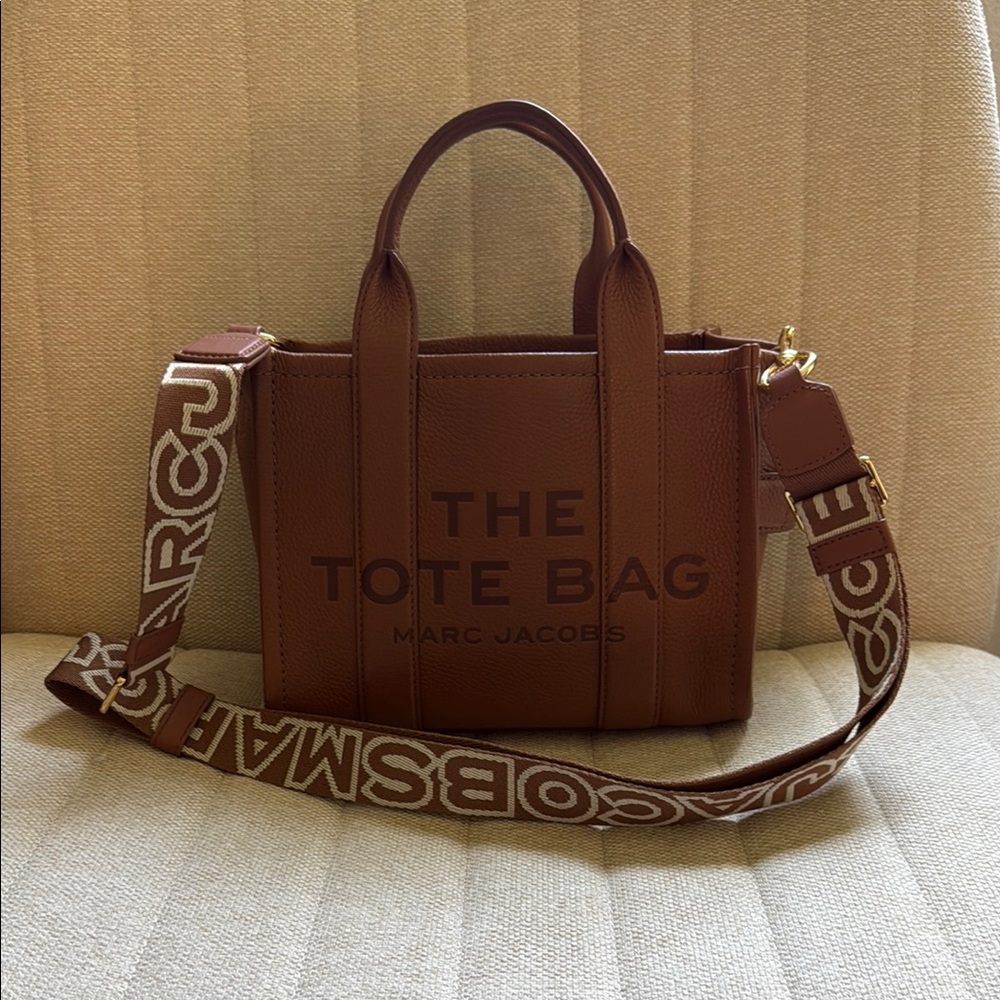 Marc Jacobs Brown Leather Tote Bag - Small